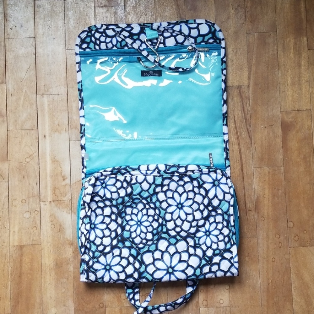 Modella Travel Shower Accessories Carrier
